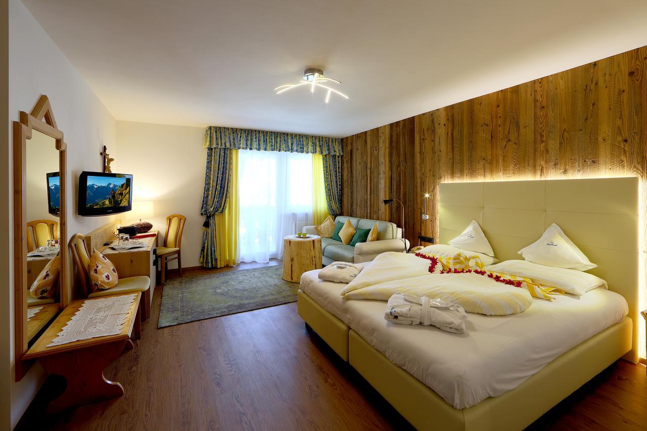 Hotel Kristall Пфальцен Экстерьер фото