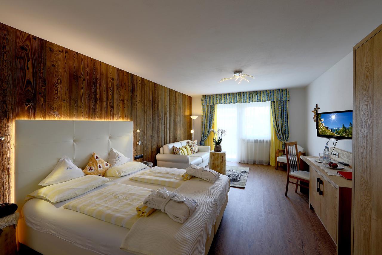 Hotel Kristall Пфальцен Экстерьер фото