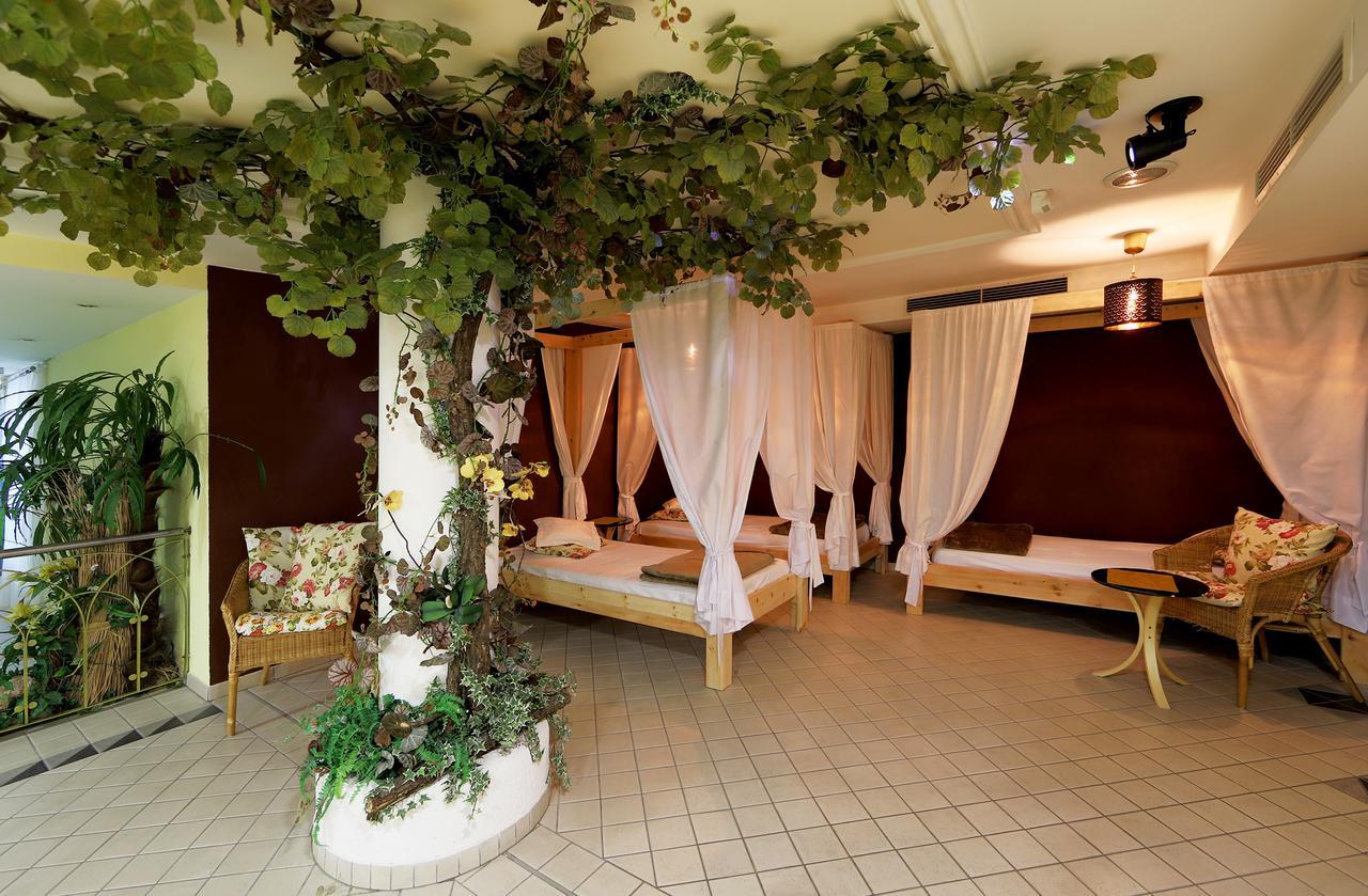 Hotel Kristall Пфальцен Экстерьер фото